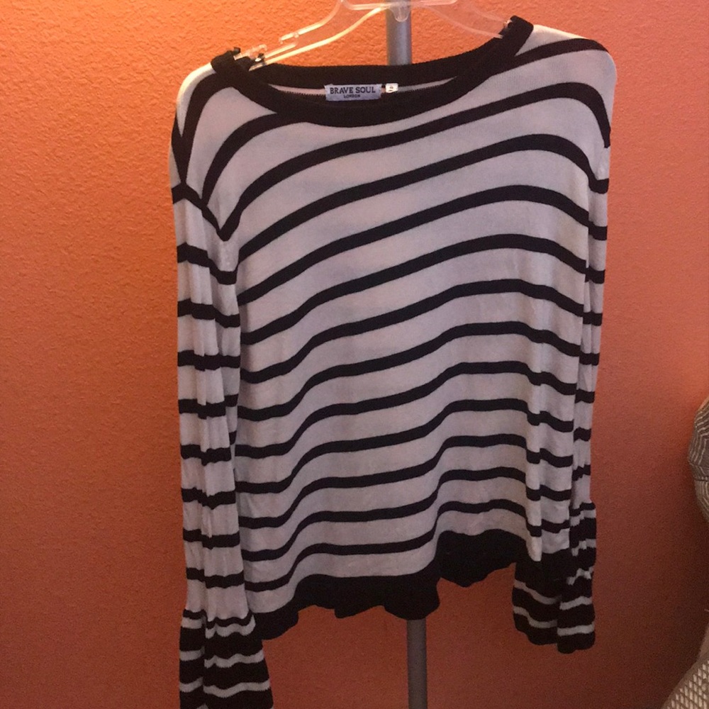 Long sleeve top